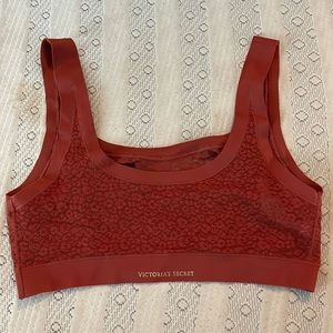 Breathable and comfy bralette. VS. size Medium